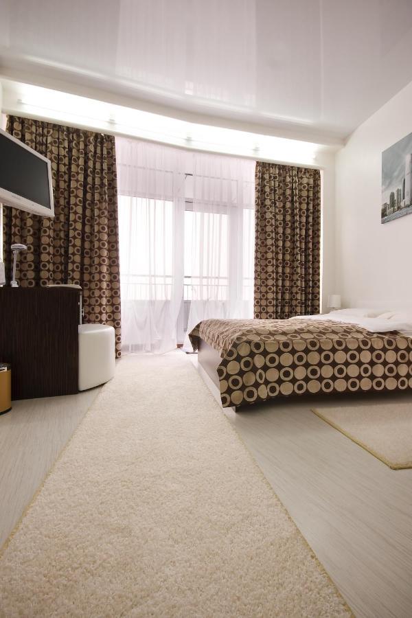 Skytech Most City Hotel 19 Floor Panoramic View Dnipro Dış mekan fotoğraf