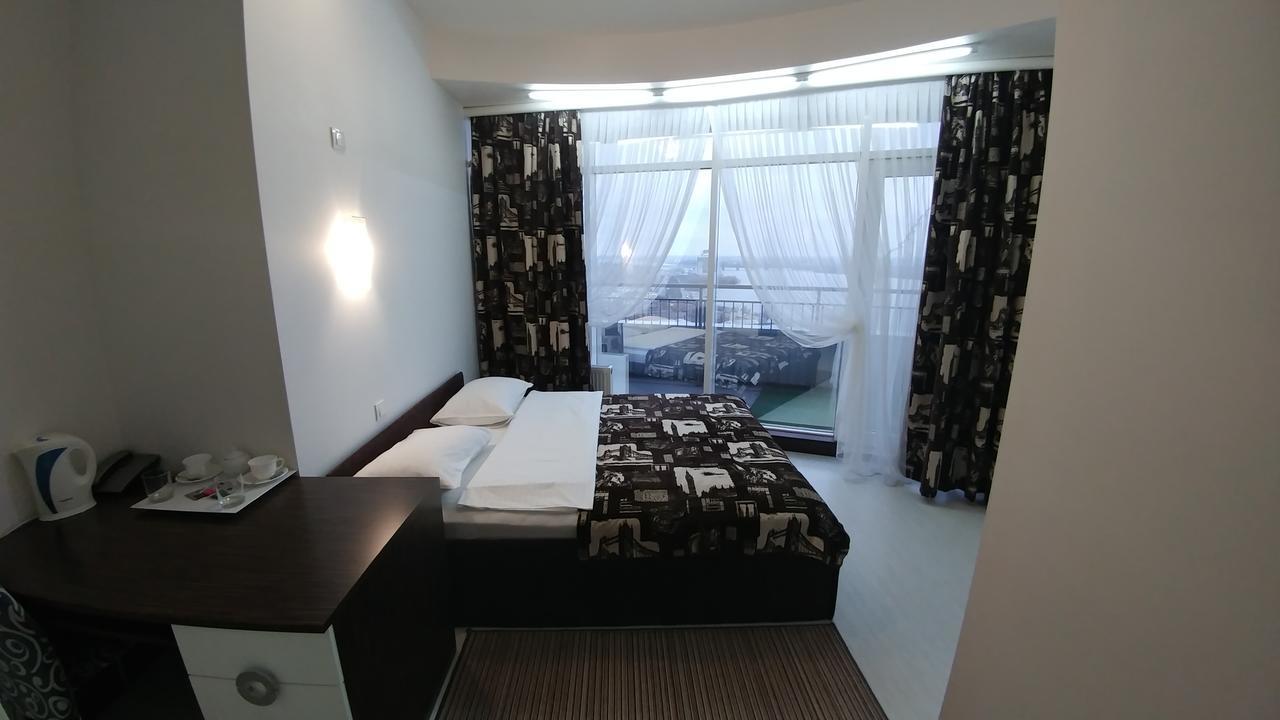 Skytech Most City Hotel 19 Floor Panoramic View Dnipro Dış mekan fotoğraf